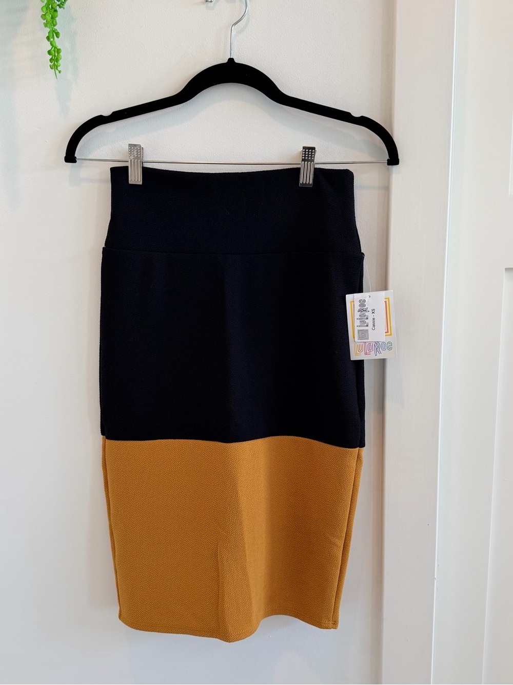 LuLaRoe Black and Mustard Colorblock Pencil Skirt